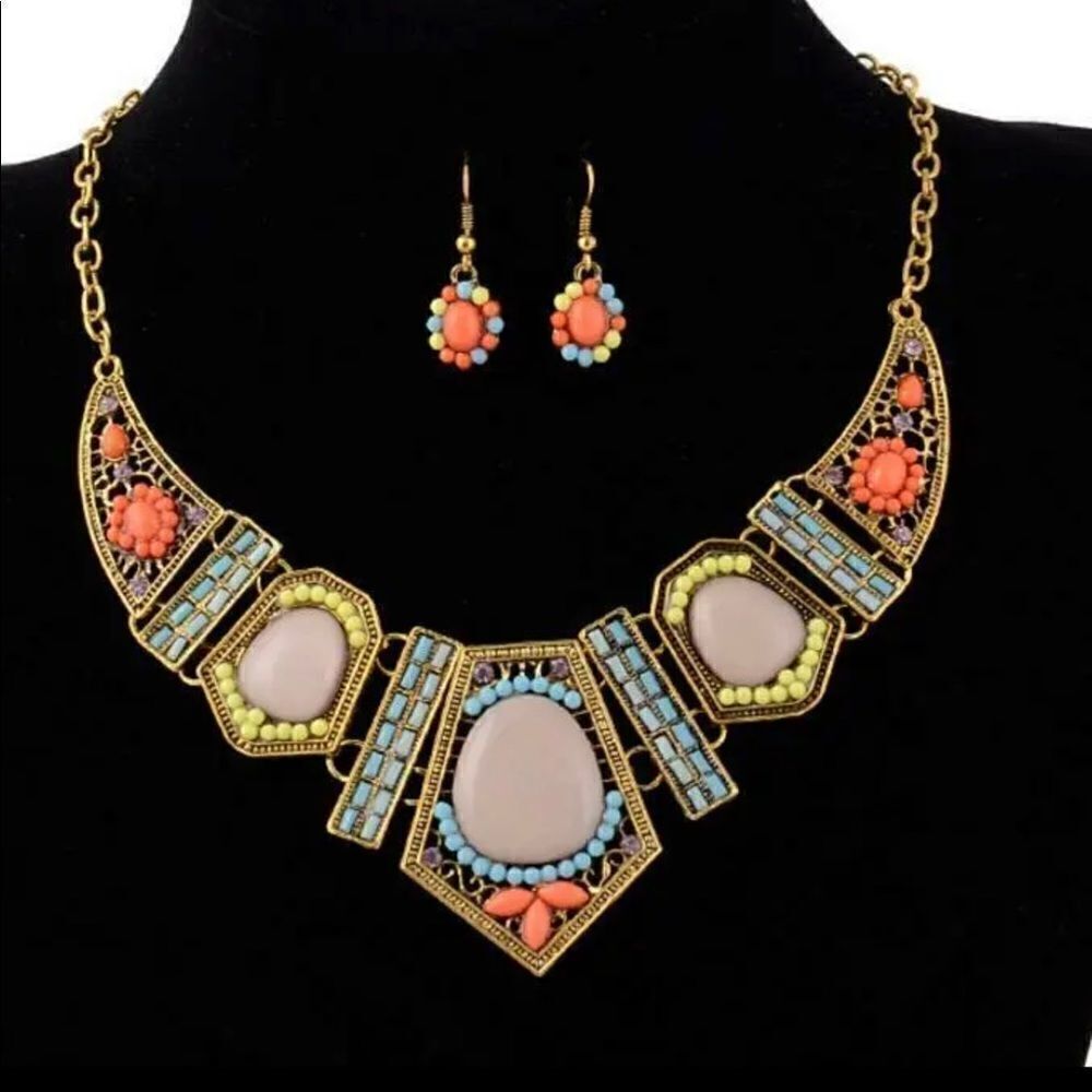 BJ Modern Necklace Earring Set NWT